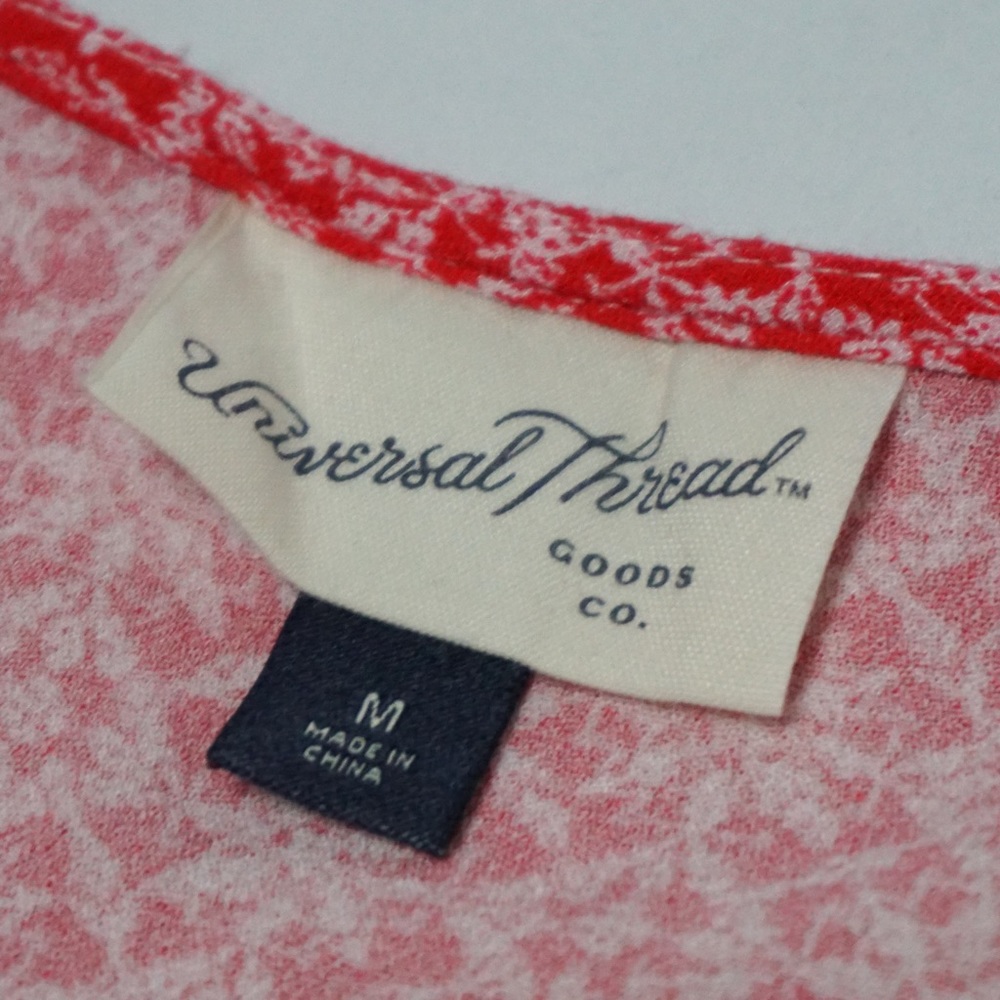 Red Universal Thread blouse - Picture 2 of 3